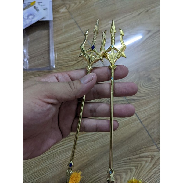 Mô hình móc khóa Hải Thần Tam Xoa Kích Đường Tam Đấu La Đại Lục 22cm