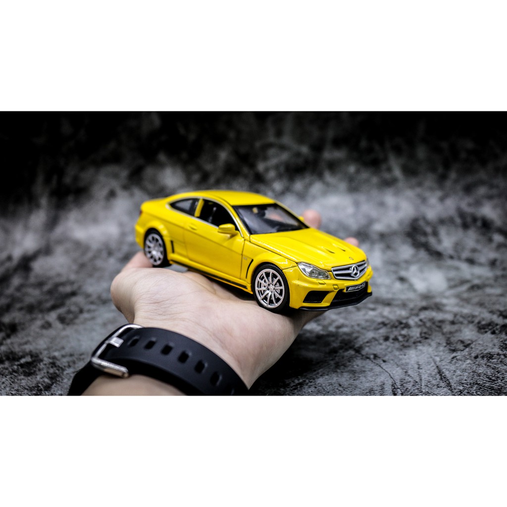 MÔ HÌNH XE MERCEDES-BENZ C63 AMG 1:32 DOUBLE HORSES