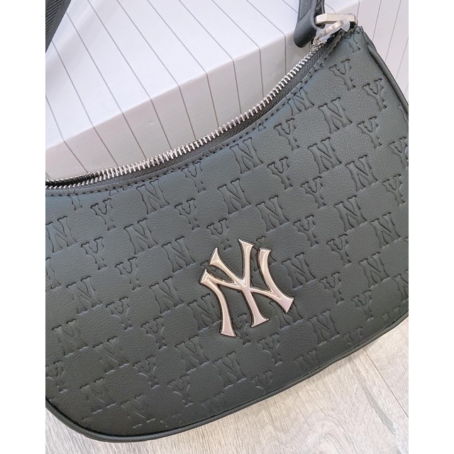 Túi Kẹp Nách MLB Monogram Hobo Bag