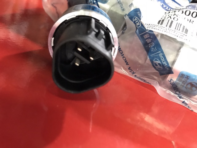 Cảm biến tốc độ 946008A500 cho Univer, County, Mighty