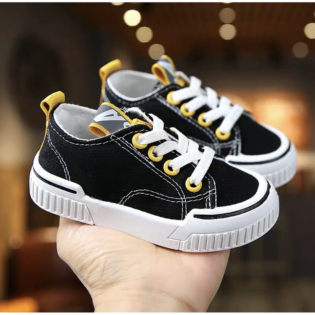 Giày Sneaker Vải Cho Bé Trai Bé Gái