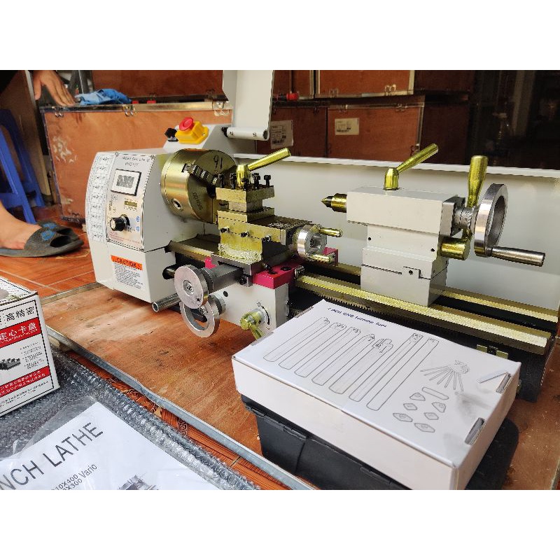 Máy tiện mini WM210V