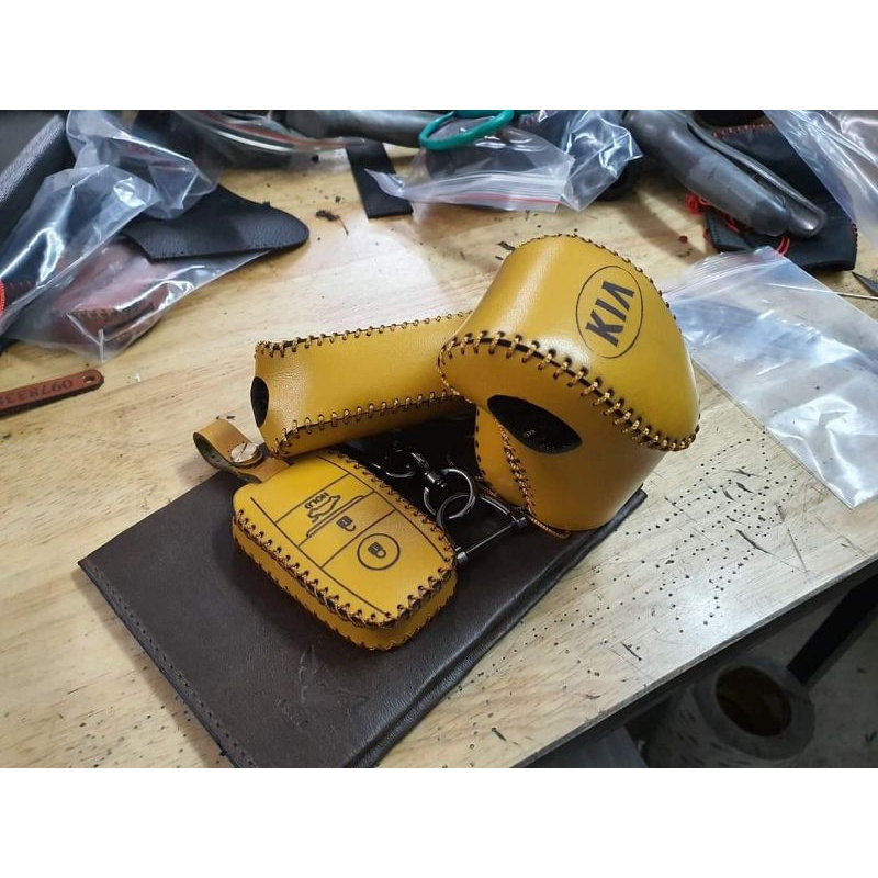 Kia seltos] Bọc da cần số,tay phanh xe Kia Seltos bằng da bò 100%, bảo hành 12 tháng