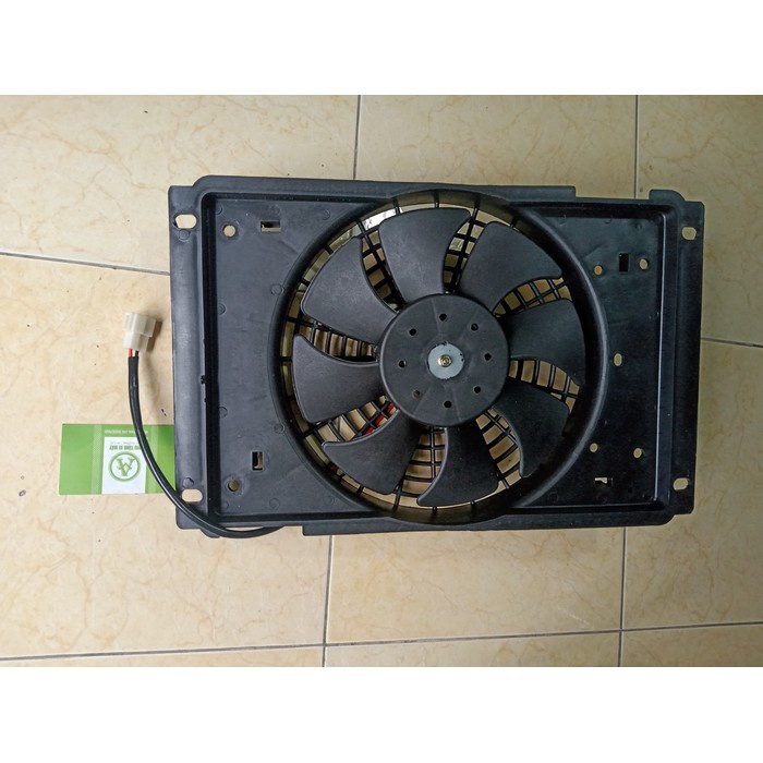 Quạt gió xe ba bánh  42x27cm Dày