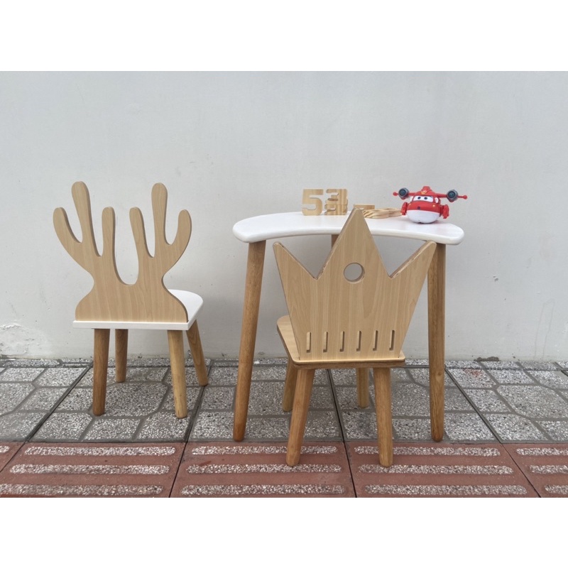 Bộ bàn ghế gỗ Montessori trẻ em, học tập cho bé.