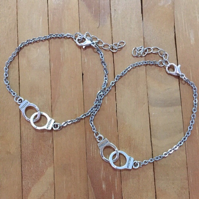 Lắc tay HandMade còng khoá cặp đôi