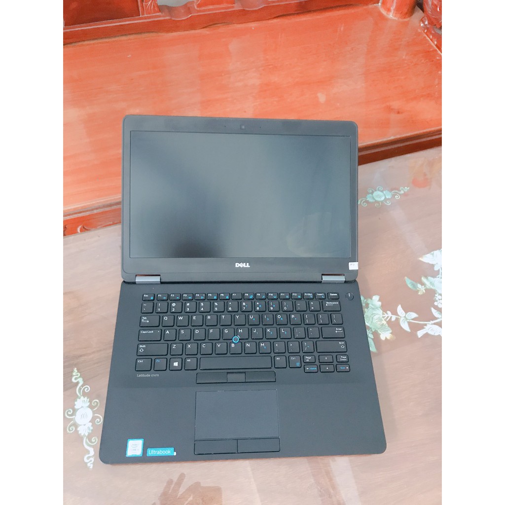 Bán Dell latitude E7470, ssd 256g, Ram 8g, quá đỉnh