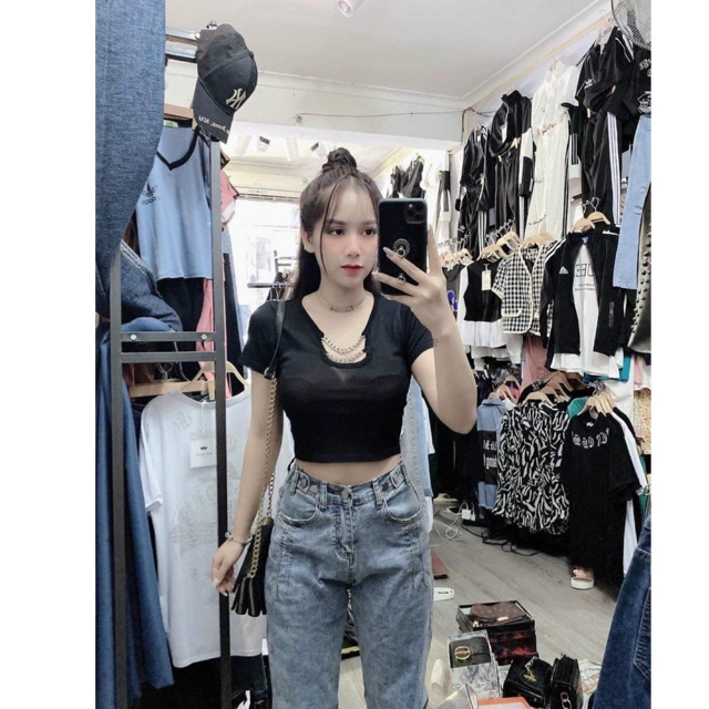 Áo kiểu croptop phối dây xích chất borip xịn đẹp