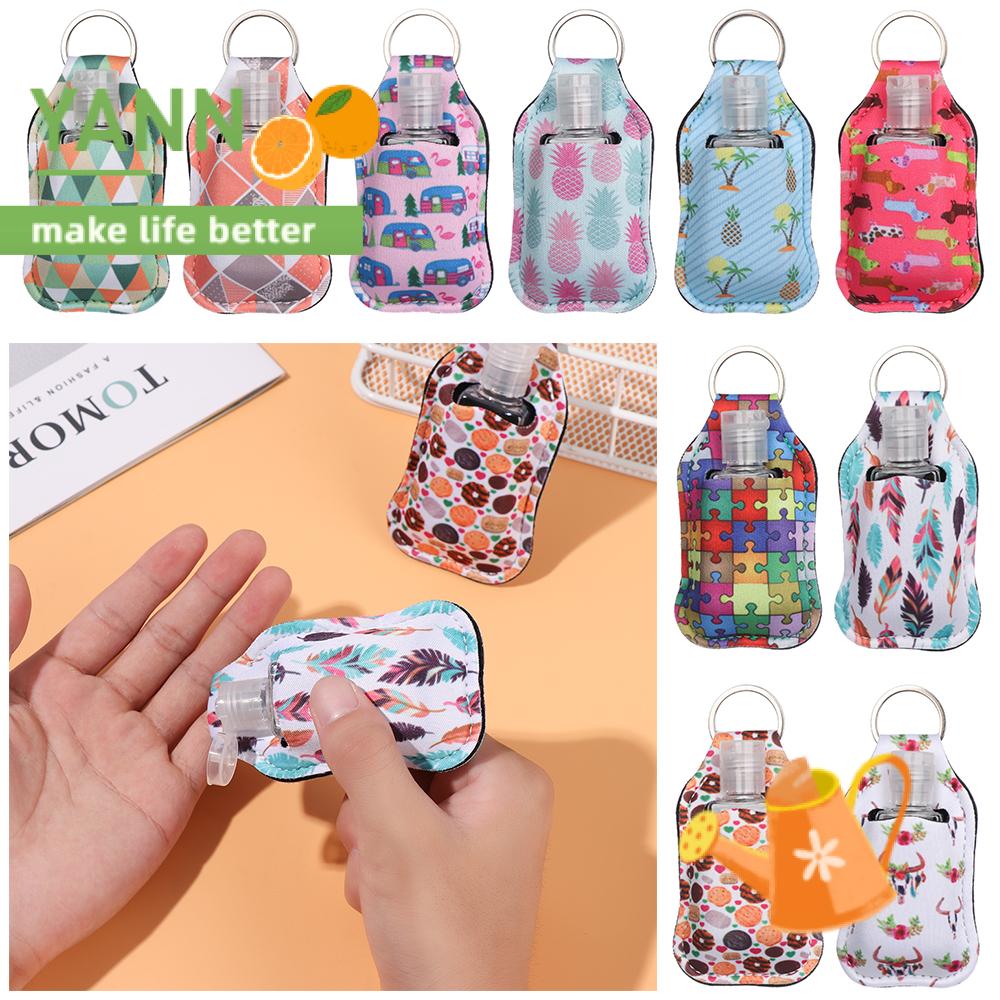 Giá Đỡ Chai Lọ Đựng Xà Phòng Dạng Móc Khóa Tiện Dụng