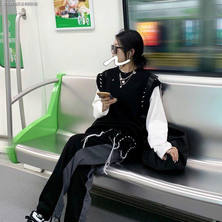 ♙№Set áo len không tay hở vai và chân váy đen phong cách One Piece