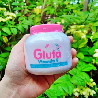 Kem dưỡng trắng da Vitamin E Gluta thái lan