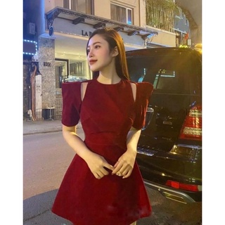 VÁY NHUNG KHOÉT VAI