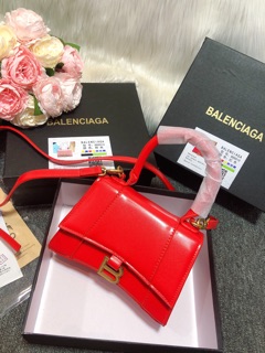 Túi chữ B tag vàng size 19 fullbox