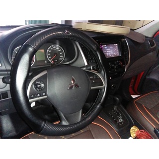 Bọc vô lăng carbon cao cấp xe XPANDER