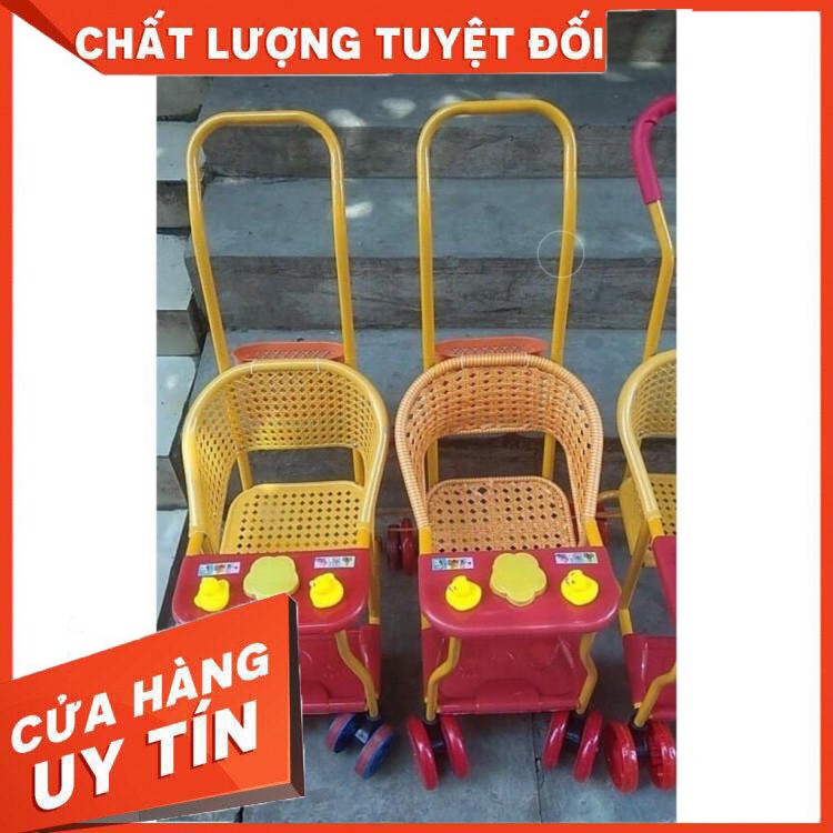 Xe đẩy mây (có giỏ đồ, giảm xóc, còi, vịt kêu)