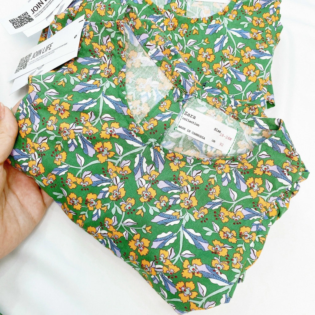 Váy đầm Zara tay bồng babydoll xanh lá cây hoa nhí cho bé gái cho trẻ em từ 18m đến 6 tuổi