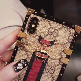 Ốp Vuông Iphone Sang Chảnh