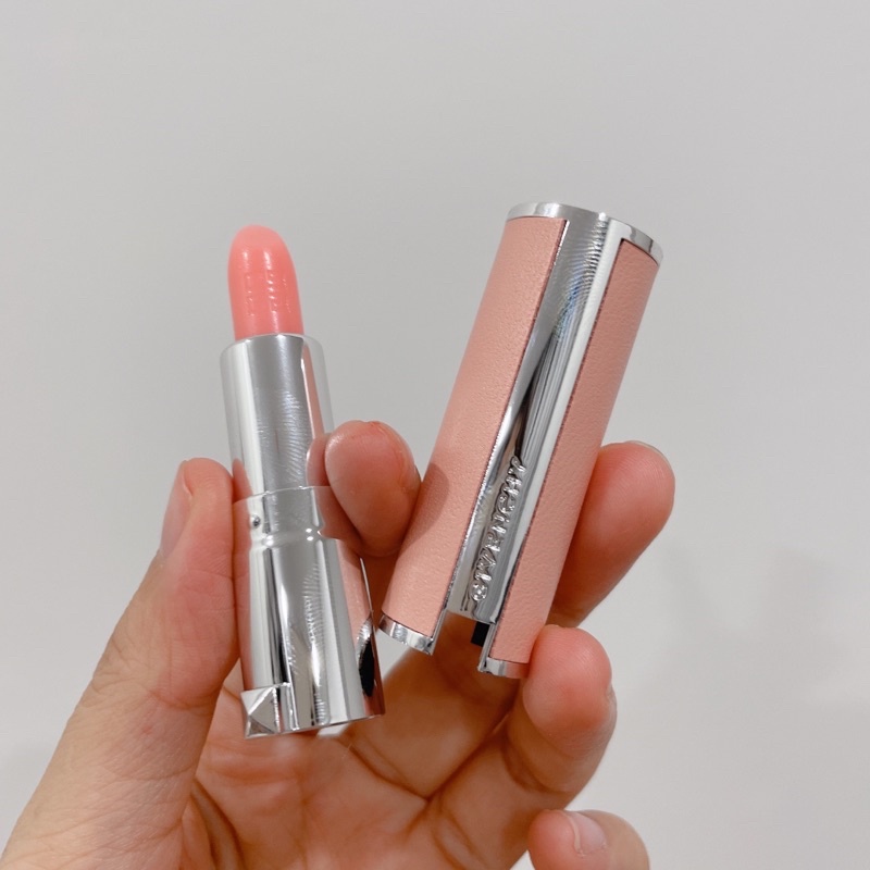 Set Givenchy son và túi pouch trang điểm