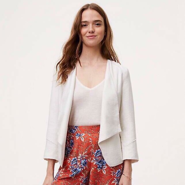 Áo khoác cổ vest 2 lớp dày dặn màu kem | BigBuy360 - bigbuy360.vn