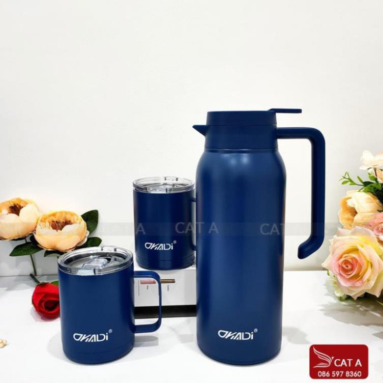 ✨[XẢ LỖ]✨BÌNH GIỮ NHIỆT INOX316 1400ML OKADI - Tặng kèm 2 cốc uống nước inox cùng loại, quà tặng siêu chất [COMBO SIÊU R