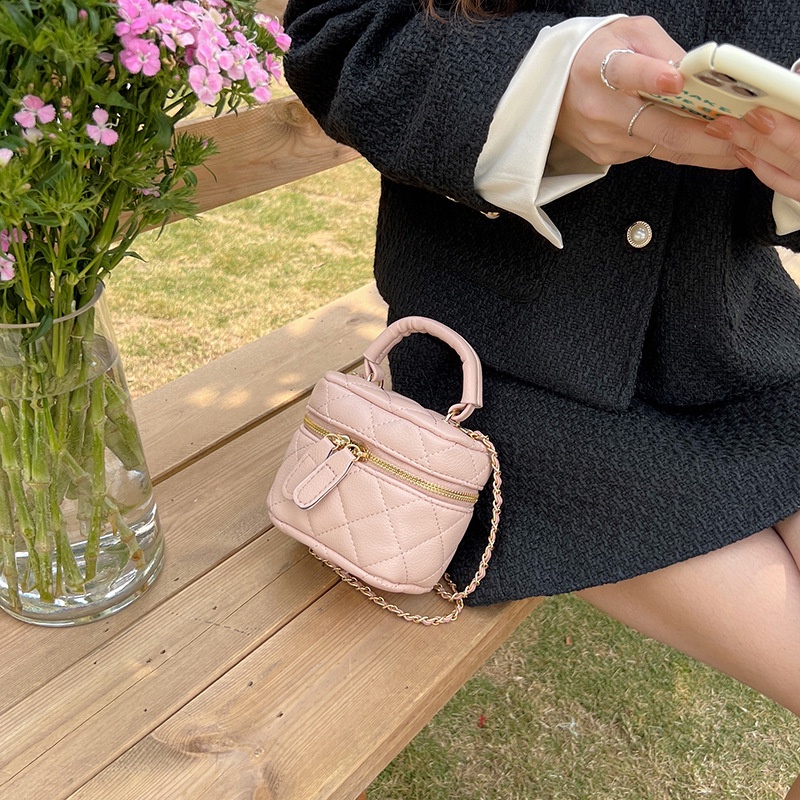 Túi Đeo Vai Thời Trang 2022 Họa Tiết Hình Thoi Phối Dây Xích Cho Nữ