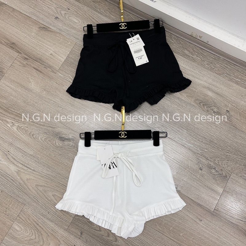 Quần short bèo tăm dáng ngắn sẹc si