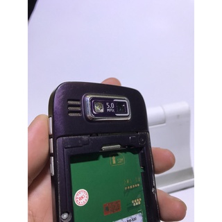 Điện thoại Nokia E72 màu tím