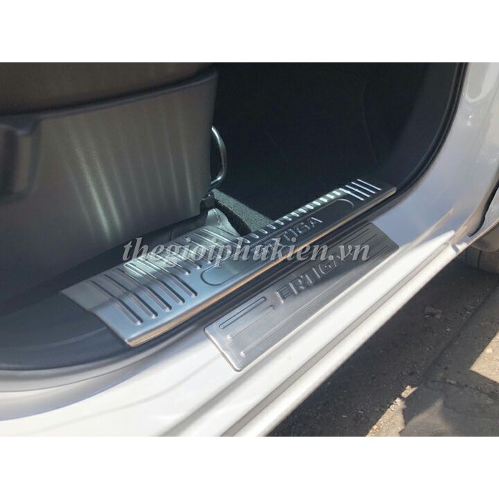 Ốp bậc cửa, nẹp cửa xe Suzuki XL7 2019 2020 2021 2022 mẫu Inox cao cấp