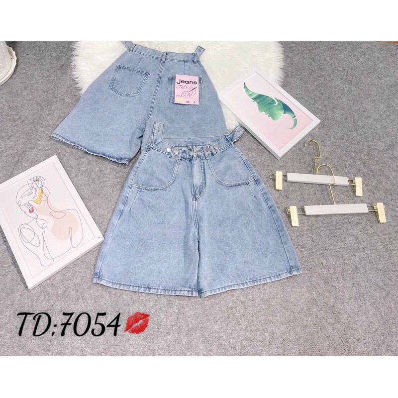 Quần Jeans Ngố Nút Gài