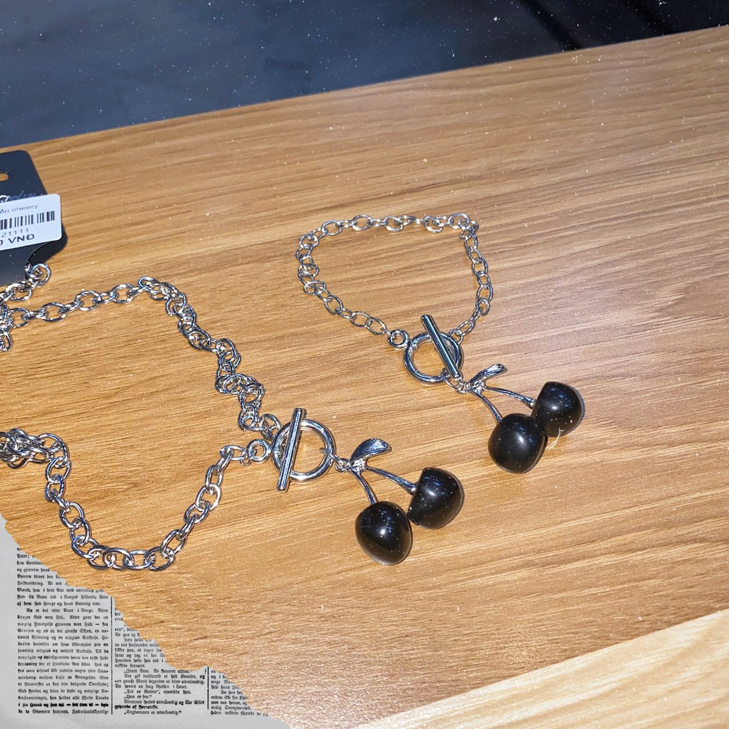 Dây Chuyền Và Lắc Tay Cherry Đen - Mã Số: PK0342111