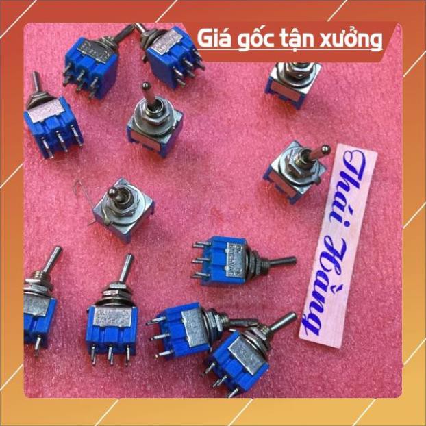 . Công tắc 202 có 6 chân 2 nấc bán 10 chiếc ..