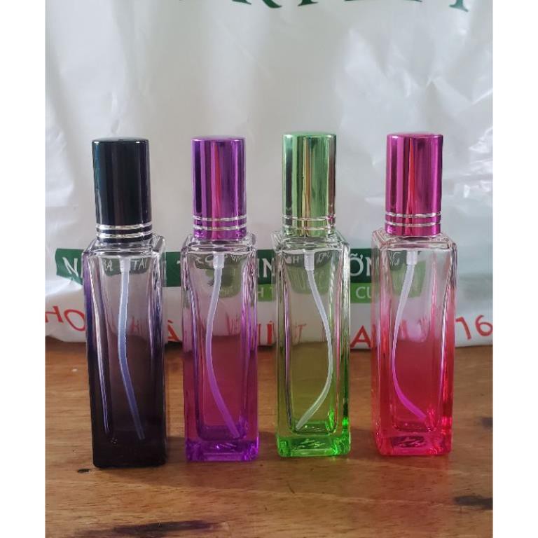 Chai chiết nước hoa vuông 20ml ( màu ngẫu nhiên ) | BigBuy360 - bigbuy360.vn