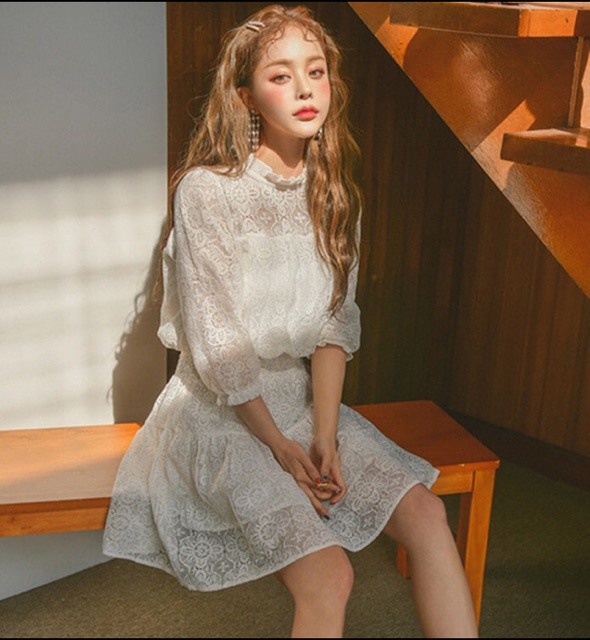 Váy ren trắng giả set áo - chân váy