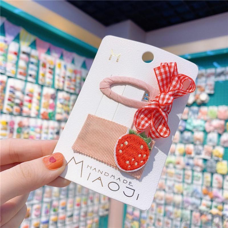 Kẹp Tóc Hình Trái Dâu Xinh Xắn Cho Bé Gái