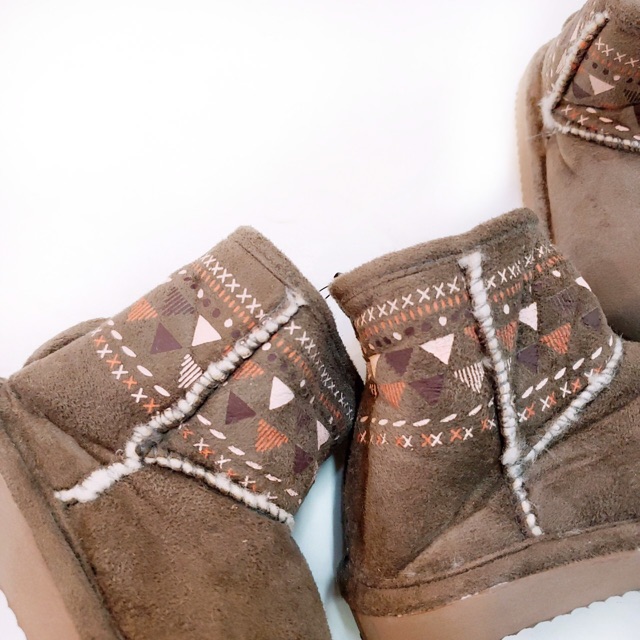 Boot lót lông Hm cho bé gái