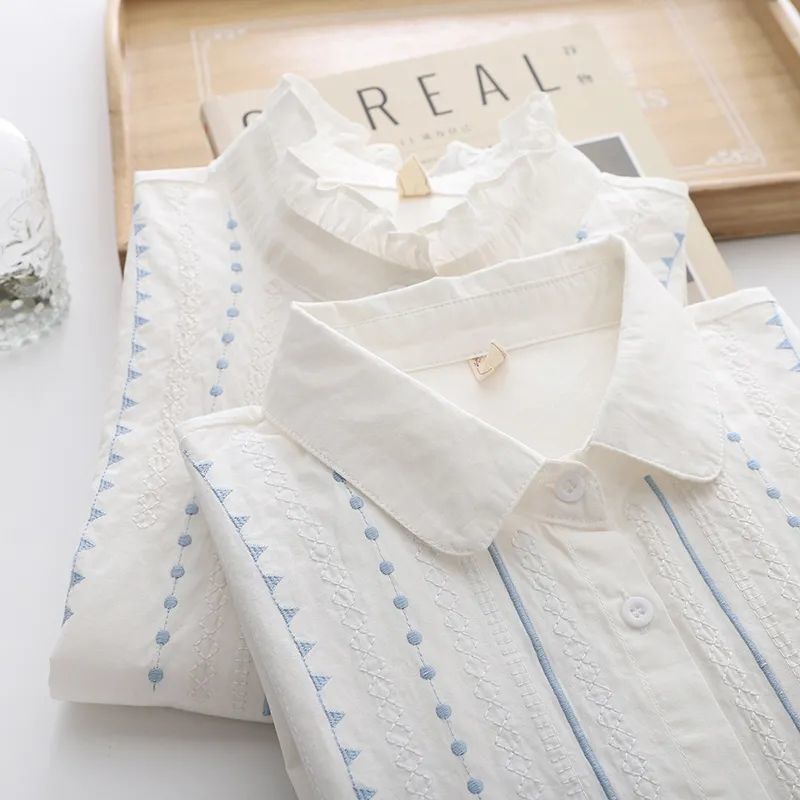 Áo Sơ Mi Trắng Tay Dài Chất Cotton Hoạ Tiết Thêu Thiết Kế Thanh Lịch