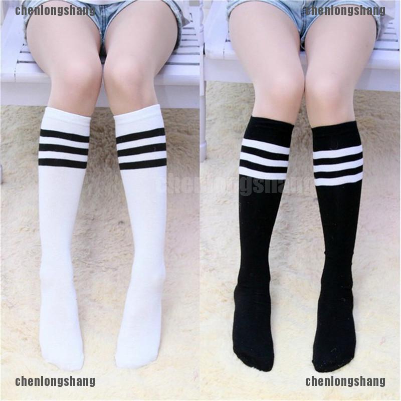 Tất dài đến đầu gối phối 3 sọc màu trơn phong cách bóng đá dành cho nữ