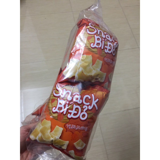 Bim bim Oishi snack bí đỏ vị bò nướng (bịch 10 gói 15g)