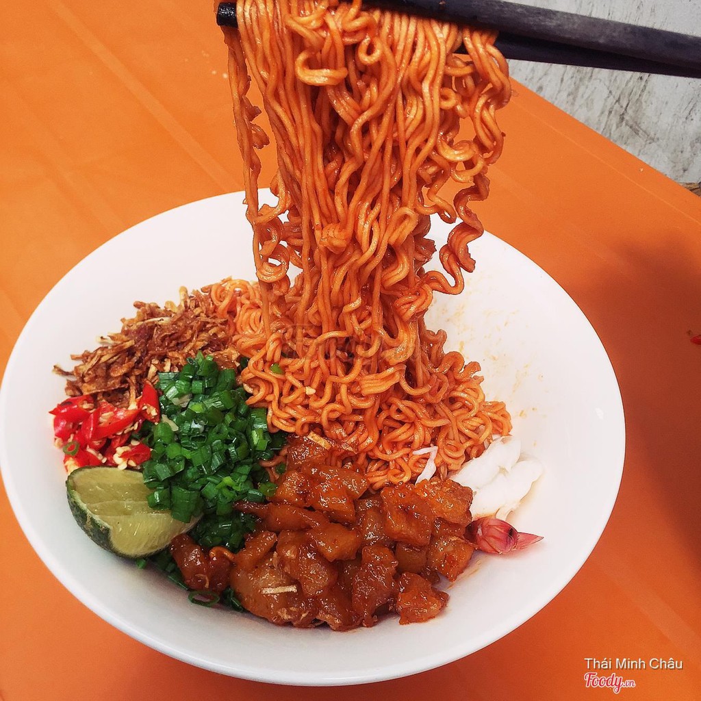 Lốc 5 Gói Mì Khô Gà Cay Samyang (140g/Gói)