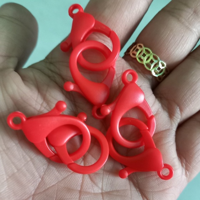 Móc càng cua nhựa nhiều màu làm dây khẩu trang,móc khoá handmade