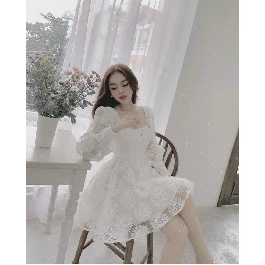 ĐẦM REN TRẮNG CỔ VUÔNG TIỂU THƯ