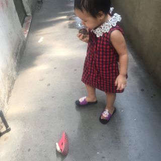 May váy như mẫu. Váy cổ bèo cho bé gái.