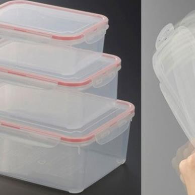 Hộp nhựa nắp silicon 700ml Inomata CHÍNH HÃNG sử dụng an toàn trong tủ lạnh, tủ đông và lò vi sóng.