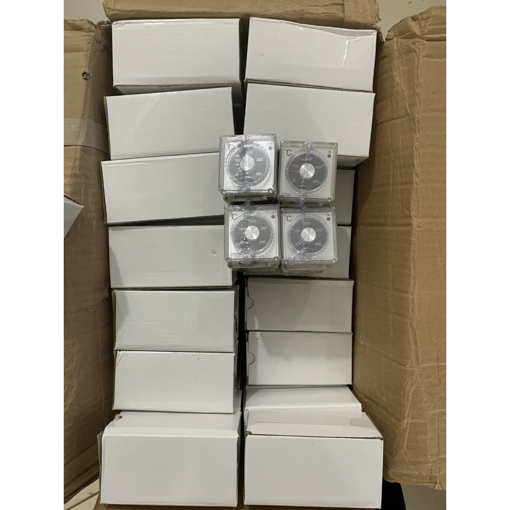 Bộ điều khiển nhiệt độ E5C2 can K kèm đế