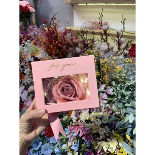 Hộp hoa hồng sáp có đèn nhấp nháy đựng son kem [ màu hồng]