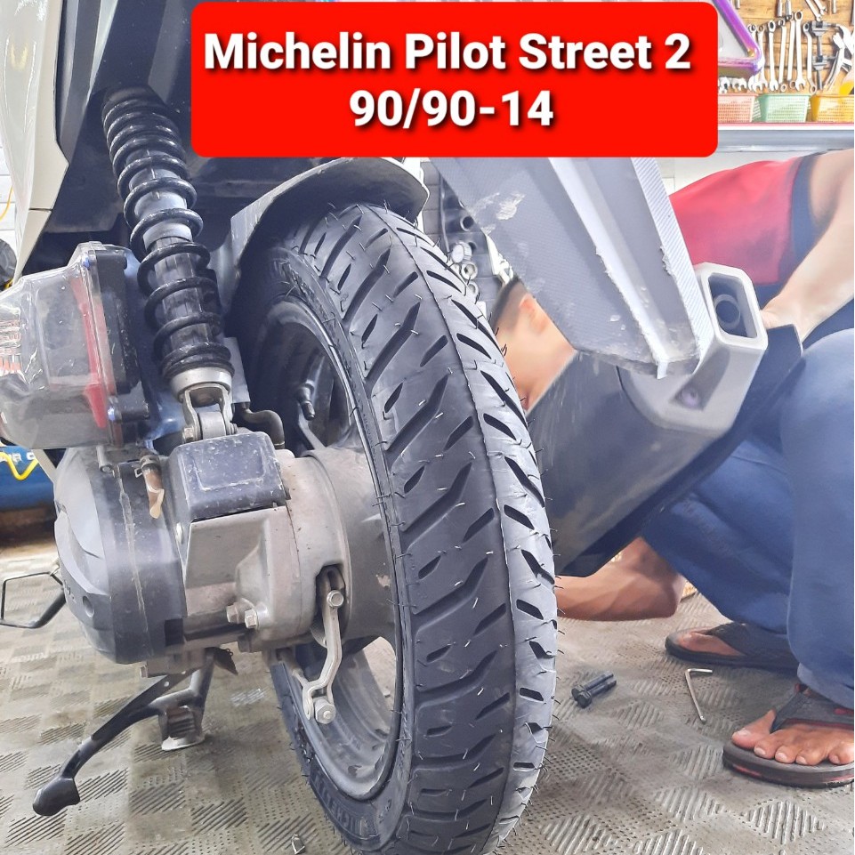 (Tặng Bình giữa nhiệt Michelin ) Vỏ Michelin Pilot Street 2 Đủ size xe ga, xe số, côn tay,......( Đơn vị 1 vỏ )