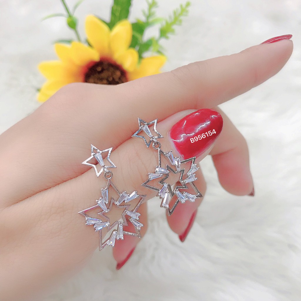 Bông tai nữ đính đá trắng UHA , chuôi cài chắc chắn, kiểu dáng hiện đại, thu hút, sang trọng