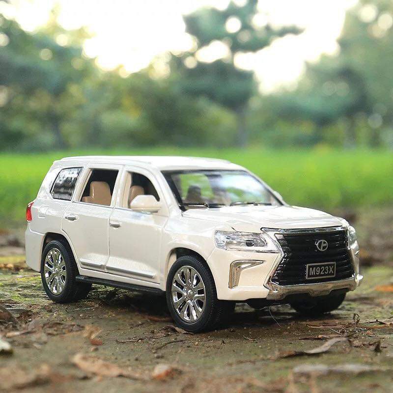 [FREESHIP] Ô TÔ MÔ HÌNH SẮT TRƯNG BÀY LEXUS 570 1:24 XLG(Trắng) [SHOP YÊU THÍCH]