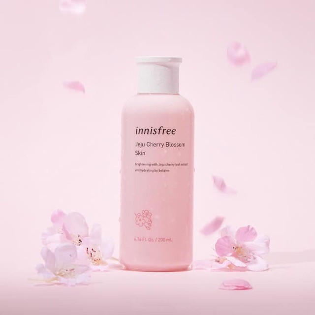 Nước hoa hồng innisfree jeju Cherry Blossom skin