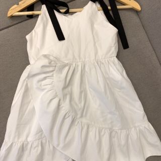 (Size 4/5y Ảnh thật shop chụp) Váy maxi Next xuất dư xịn